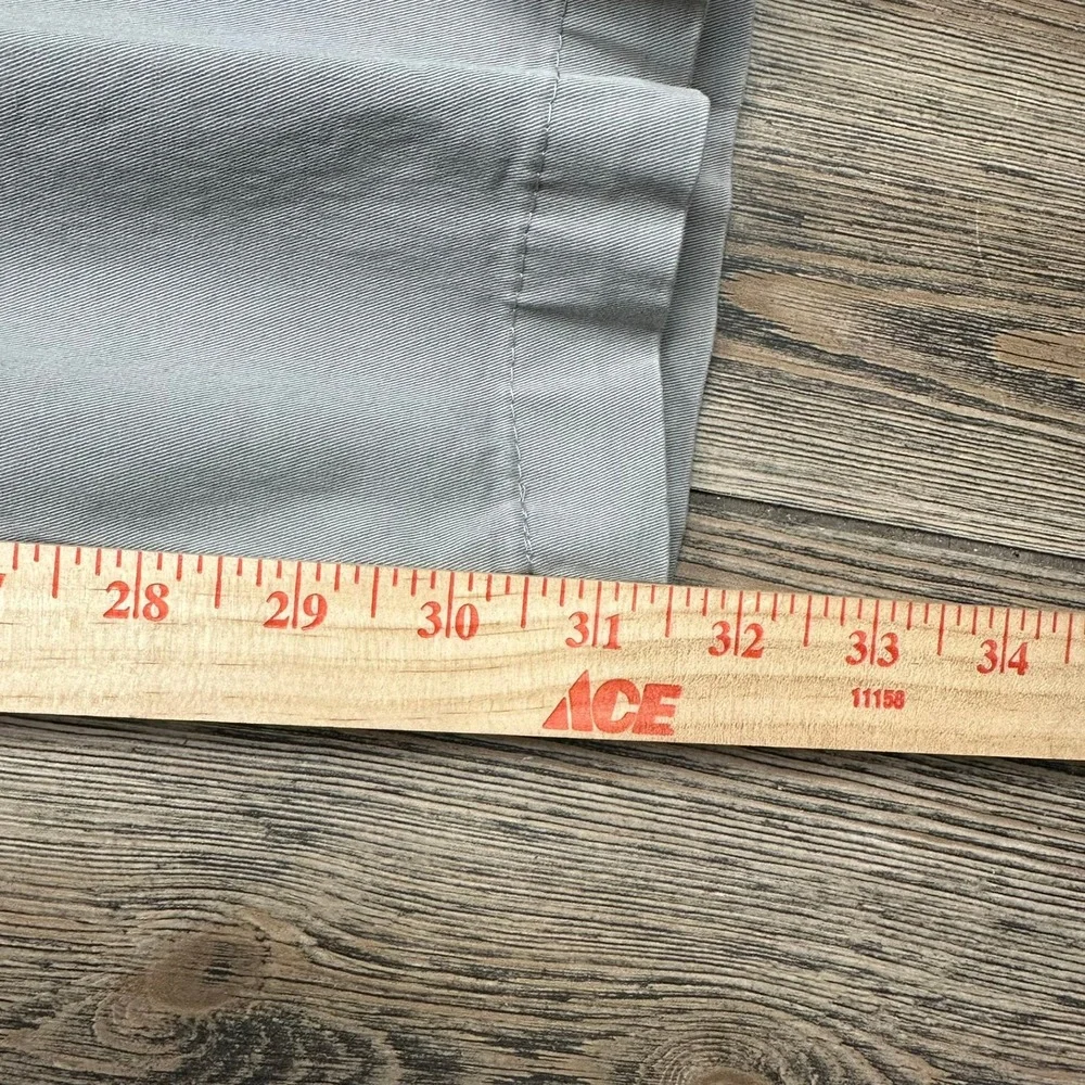 L.L. Bean Natural Fit Flat Front Khakis Chino Pants Men Size 30x31.5 Gray 503737